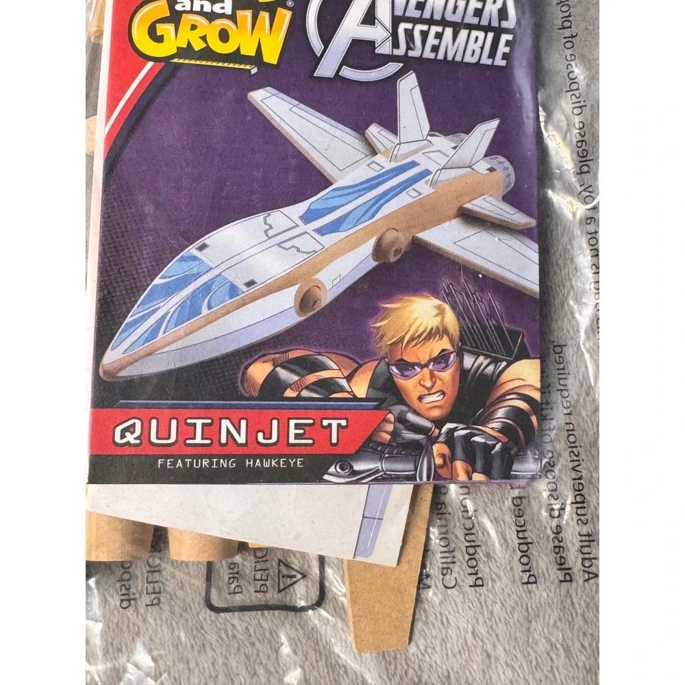 Lowe's Build and Grow Marvel Avengers Assemble Quinjet Hawkeye Wood Kit 2015 NEW